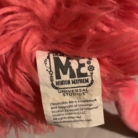 Universal Studios Despicable Me Pink Mayhem Plush - Picture 6 of 6
